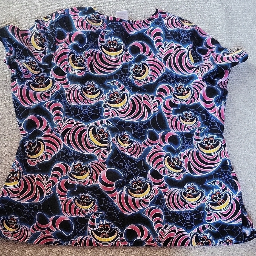 Disney Uniform Alice In Wonderland Women's Blue and Pink Patterned Top Size XL - Picture 2 of 5